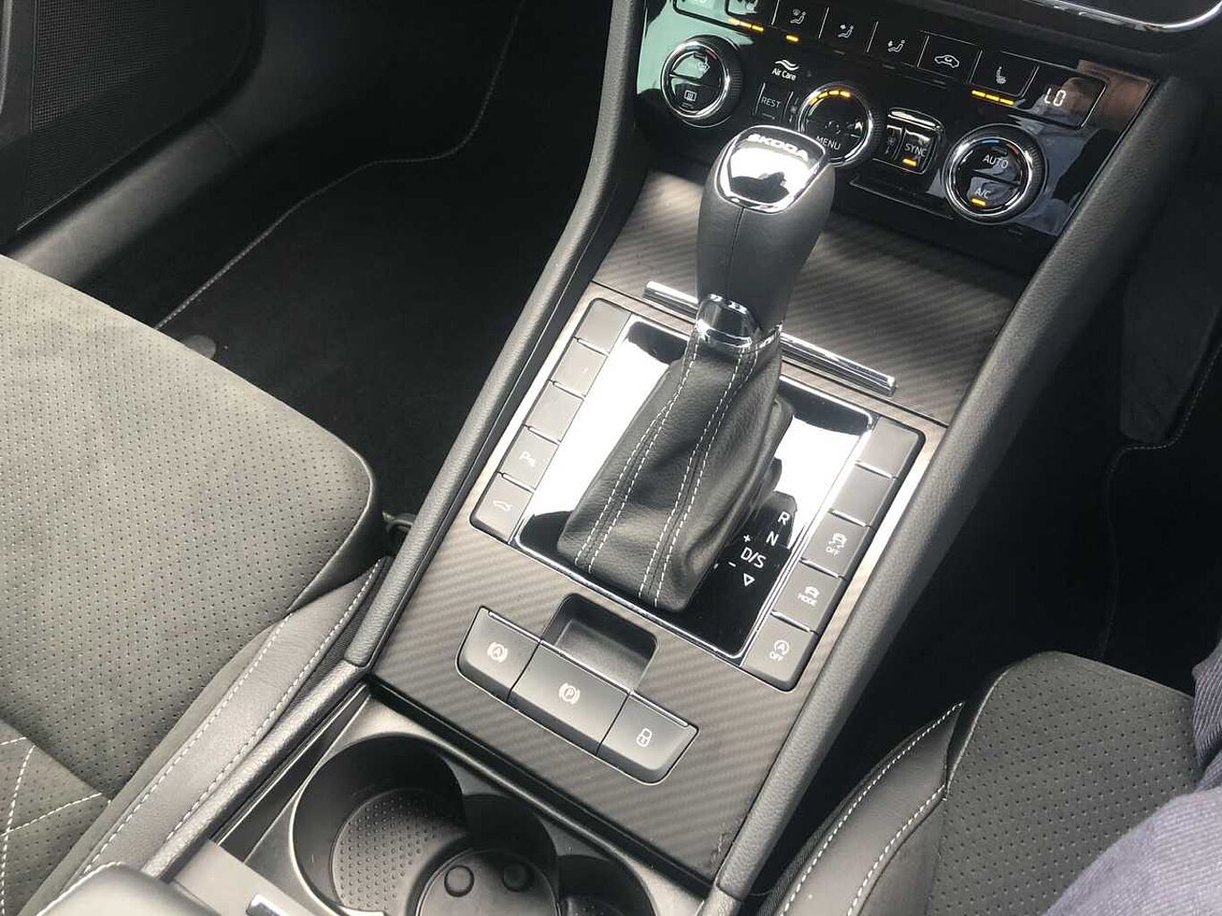 SKODA Superb 2.0 TSI (190ps) SportLine Plus DSG Estate