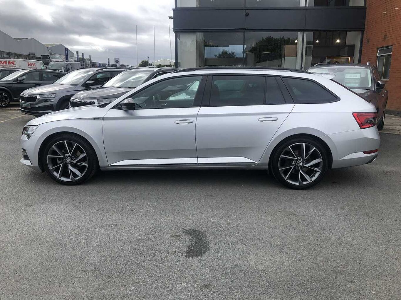 SKODA Superb 2.0 TSI (190ps) SportLine Plus DSG Estate