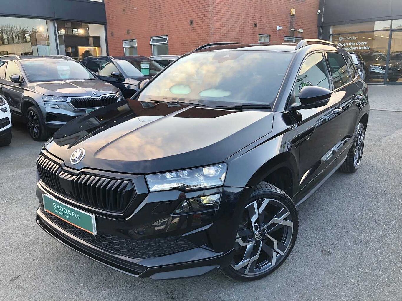 SKODA Karoq SUV 1.5 TSI (150ps) SportLine ACT