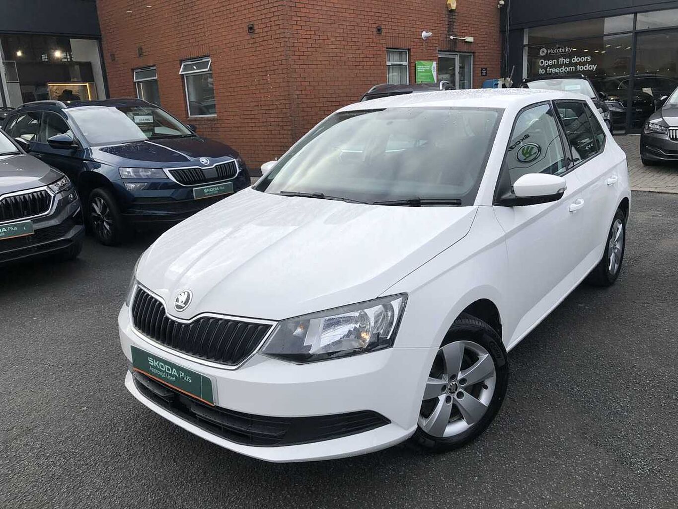 SKODA Fabia 1.2 TSI (110ps) SE (s/s) DSG 5-Dr Hatchback