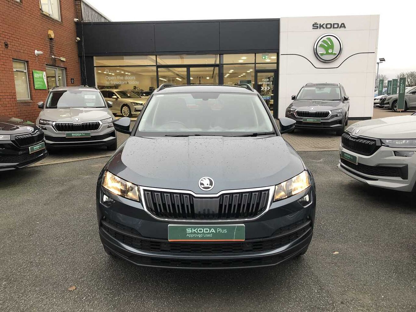 SKODA Karoq SUV 1.5 TSI (150ps) SE Drive ACT